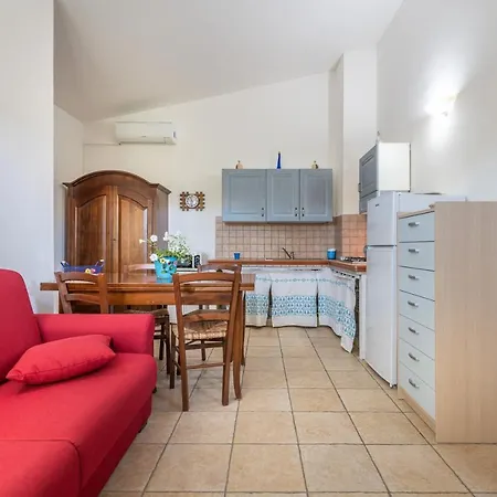 Apartment Sa Corte De Dinu