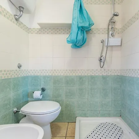 Apartment Sa Corte De Dinu